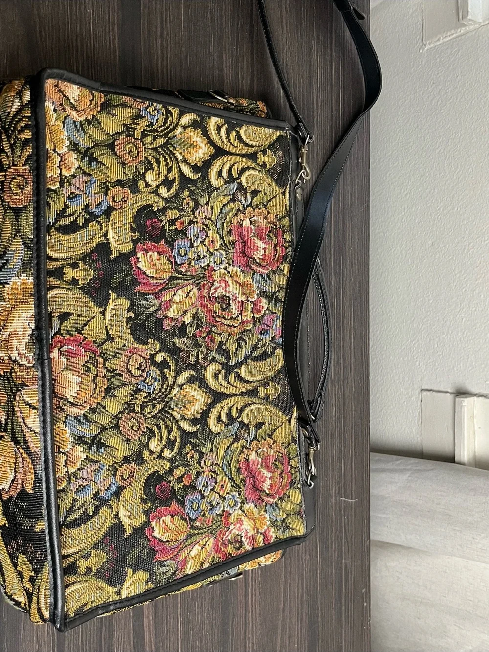 Geoffrey Beene messenger bag ft vibrant floral tapestry ext & black leather trim